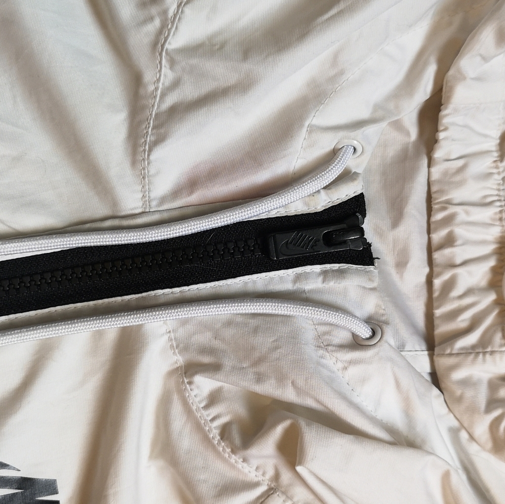 Nike Running Jacket - Picture 3 of 5